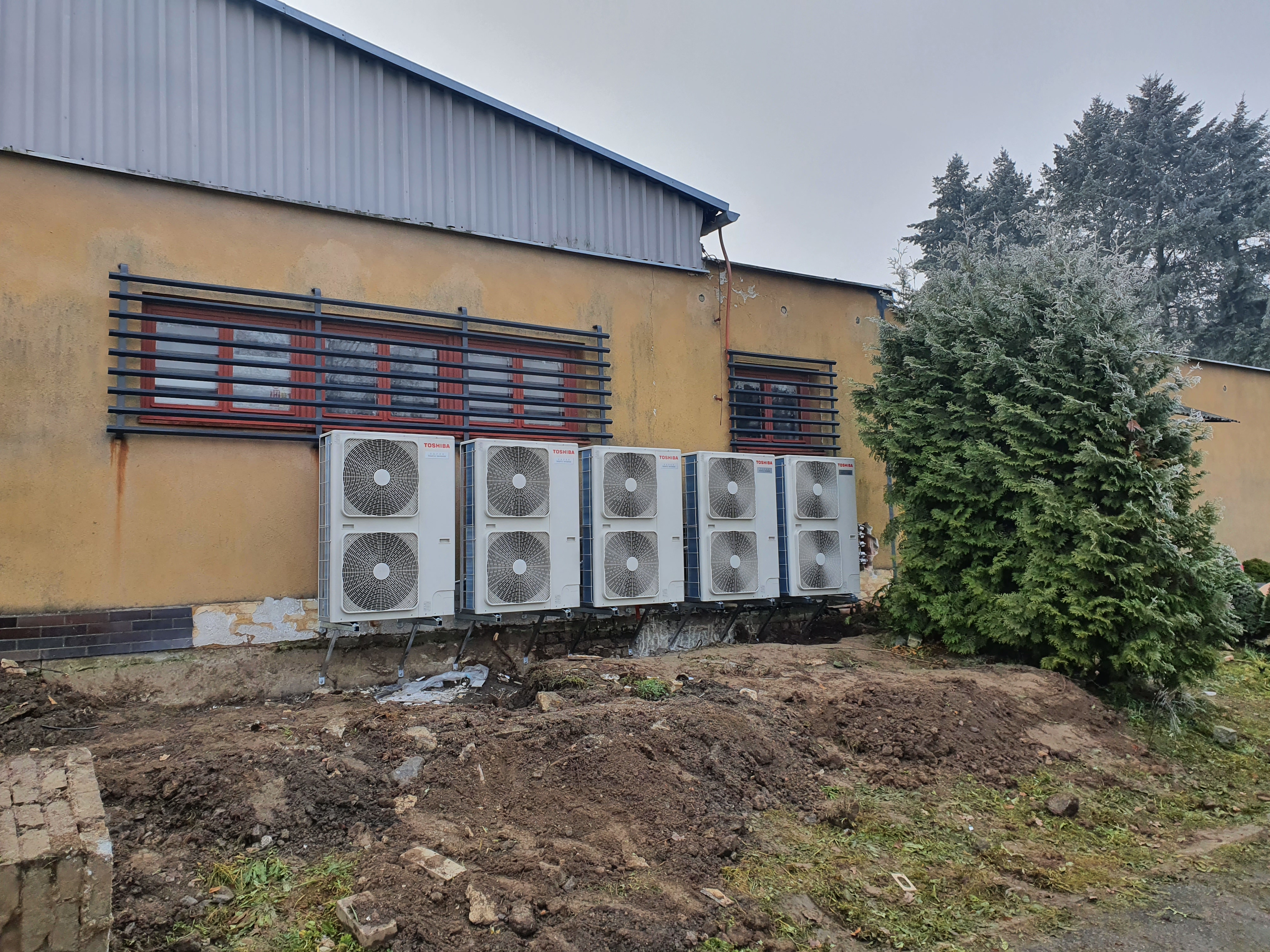 Průmyslové instalace