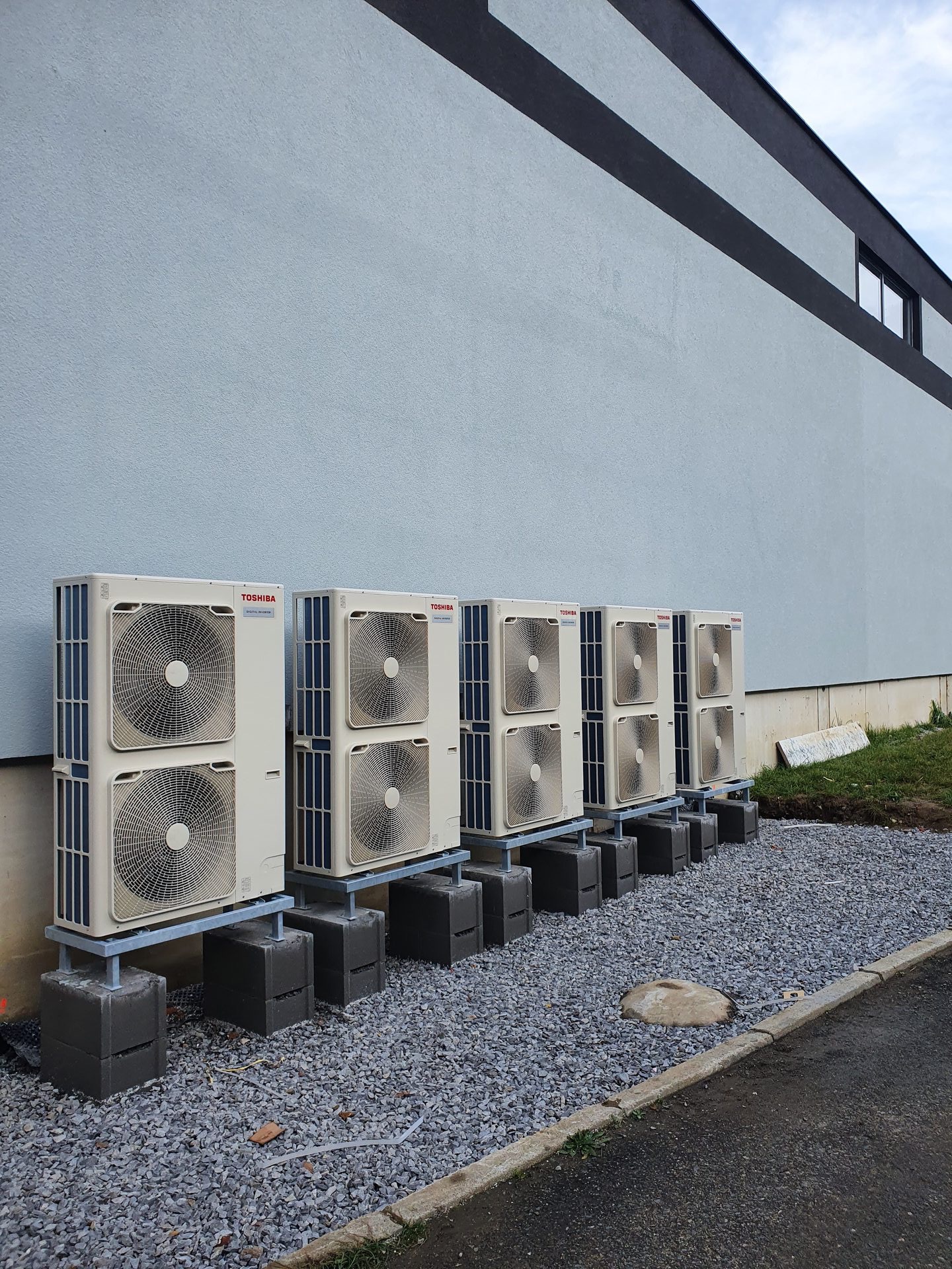 Průmyslové instalace